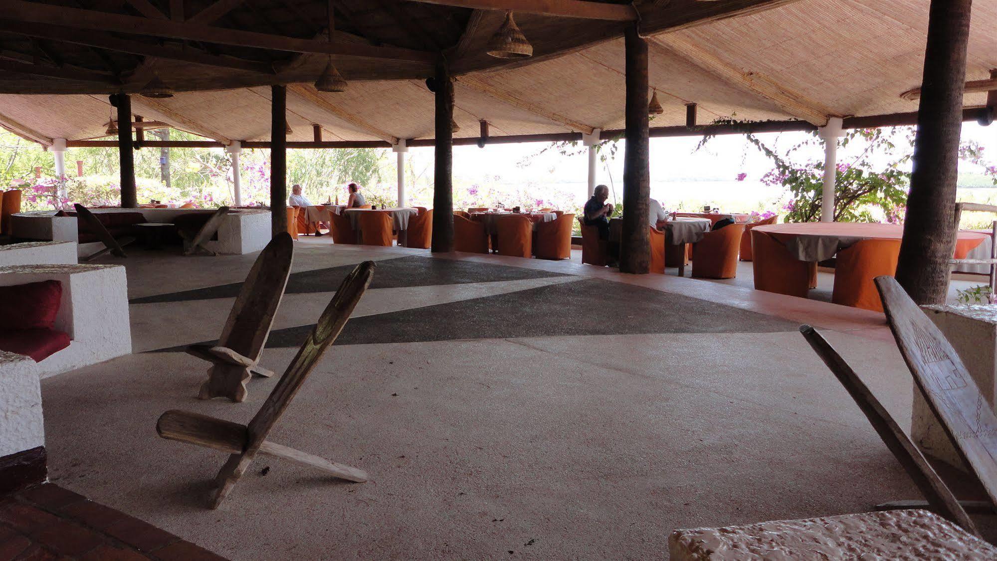 Keur Saloum Hotel Toubakouta Ngoại thất bức ảnh