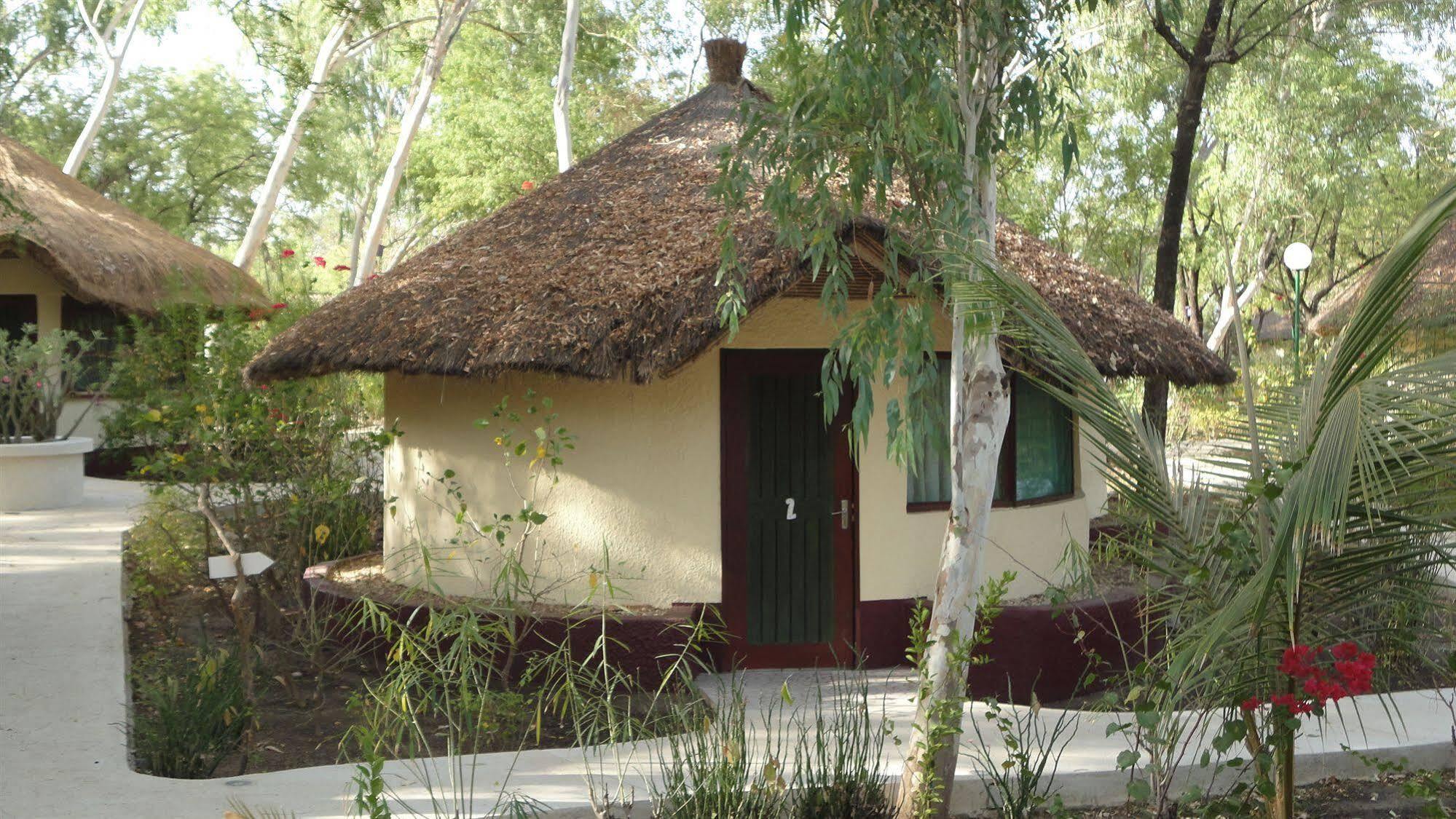 Keur Saloum Hotel Toubakouta Ngoại thất bức ảnh